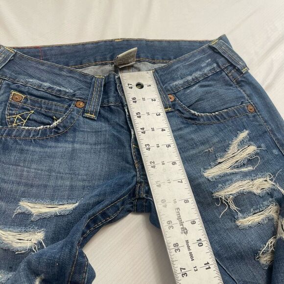 True Religion Destroyed Cut Off Y2K Denim Capri Cropped Shorts Size 28 - Picture 5 of 10